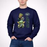 Baby Yoda And Groot Hug New York Jets 3 Sweatshirt.jpg