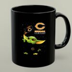 Baby Yoda Chicago Bears Football Force Magic 1 mug.jpg