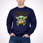 Baby-Yoda-Hold-Ball-Pittsburgh-Steelers-3-Sweatshirt