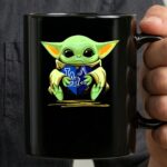 Baby Yoda Holding La Dodgers Dallas Cowboys Heart 3 mug.jpg