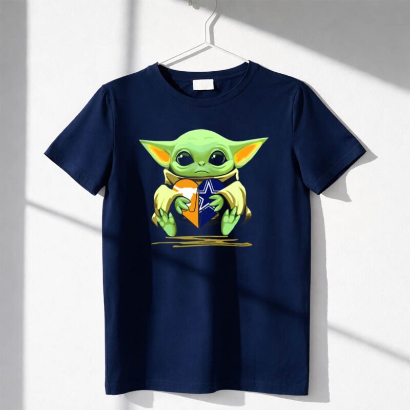 Baby Yoda Holding Texas Longhorns And Dallas Cowboys Heart 1 T Shirt