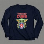 Baby Yoda Hug Chicago Cubs 9 Long Sleeves.jpg