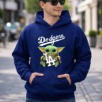 Baby Yoda Hug Los Angeles Dodgers 2 Hoodie.jpg