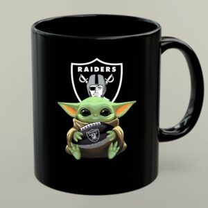 Baby Yoda Hug Oakland Raiders football 1 mug.jpg