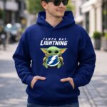 Baby Yoda Hug Tampa Bay Lightning 2 Hoodie.jpg