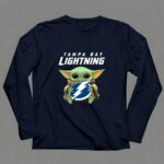 Baby Yoda Hug Tampa Bay Lightning 9 Long Sleeves.jpg