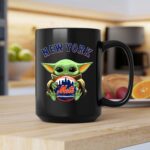 Baby Yoda Hugs The New York Mets Baseball 2 mug.jpg