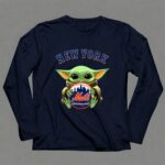 Baby Yoda Hugs The New York Mets Baseball 9 Long Sleeves.jpg Baby Yoda Hugs The New York Mets Baseball 9 Long Sleeves.jpg