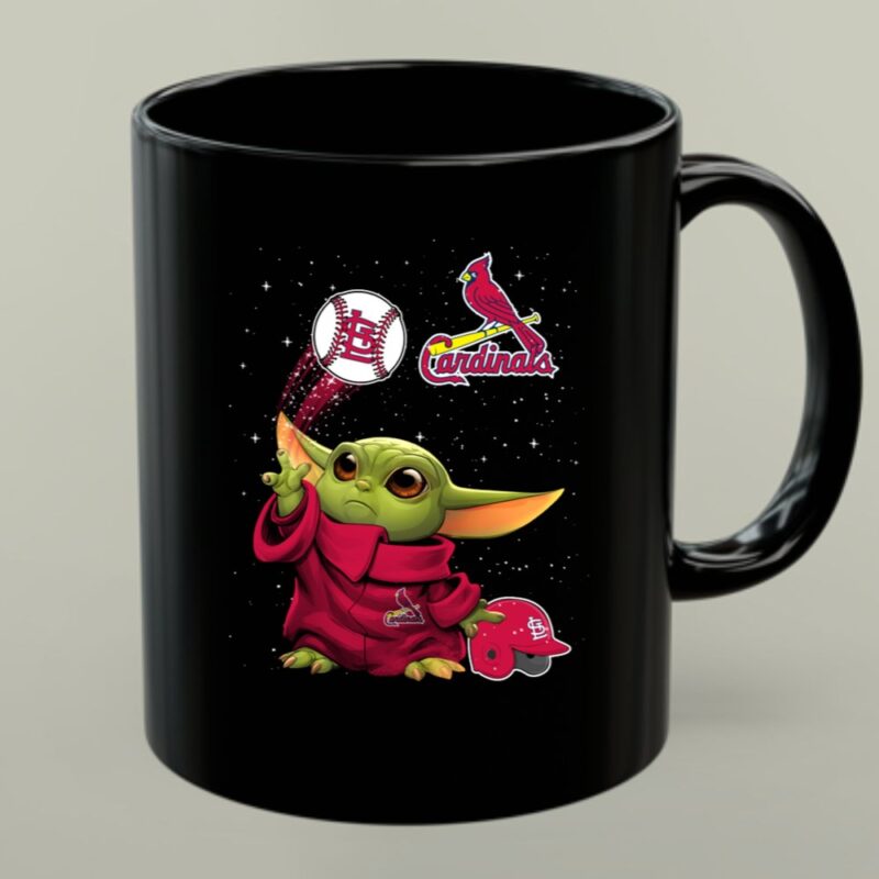 Baby Yoda with St Louis Cardinals Baseball Starry 1 mug.jpg