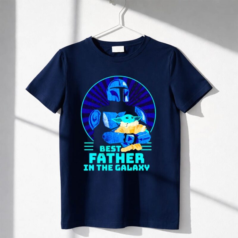 Best Father in the Galaxy Mandalorian Hug Baby Yoda 1 T Shirt