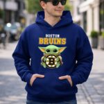 Boston Bruins Baby Yoda Holding Logo 2 Hoodie.jpg
