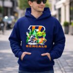 Cincinnati-Bengals-St-Patricks-Day-Gnome-and-Baby-Yoda-Football-2-Hoodie