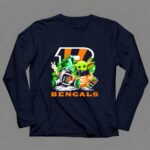 Cincinnati-Bengals-St-Patricks-Day-Gnome-and-Baby-Yoda-Football-9-Long-Sleeves