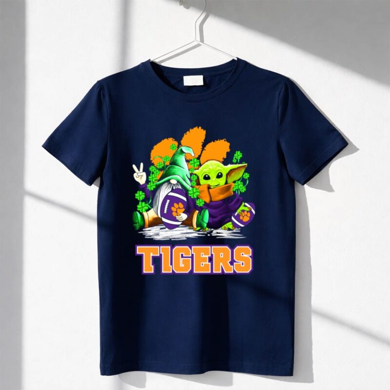Clemson Tigers St Patricks Day Football Gnome and Baby Yoda 1 T Shirt