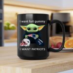 Fuit Gummy Baby Yoda New England Patriots Mug 2.jpg