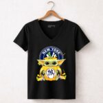 Halloween-Pumpkin-Baby-Yoda-Holding-New-York-Yankees-Baseball-5-Womens-V-Neck