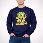 Halloween-Pumpkin-Baby-Yoda-Hug-Green-Bay-Packers-3-Sweatshirt