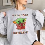 Its-Ok-To-Be-Different-Kansas-City-Chiefs-Baby-Yoda-Holding-Kc-3-Sweatshirt