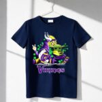 Leprechauns-Gnomes-Baby-Yoda-Hug-Vikings-Football-Team-1-T-Shirt