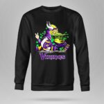 Leprechauns-Gnomes-Baby-Yoda-Hug-Vikings-Football-Team-8-Sweatshirt