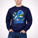 Leprechauns-Gnomes-Baby-Yoda-Lions-Football-Detroit-Clover-Hug-3-Sweatshirt