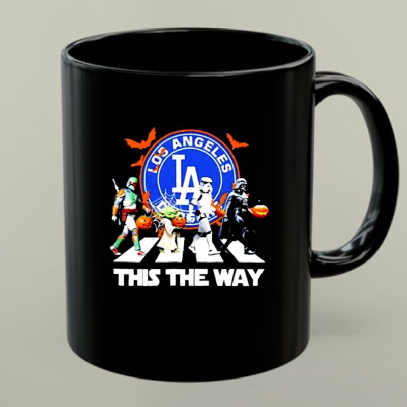Los Angeles Dodgers Yoda Boba Fett Darth Vader This The Way Halloween 1 mug 1.jpg