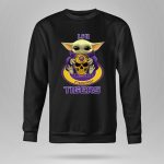 Lsu Tigers Baby Yoda Hug Skull 8 Sweatshirt.jpg