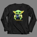 Mashup-Baby-Yoda-Holding-Eagles-Lions-Heart-4-Long-Sleeves