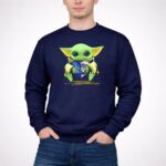 Mashup-Baby-Yoda-Holding-Heart-With-Raiders-Dodgers-Logos-3-Sweatshirt