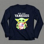 New-York-Yankees-Baby-Yoda-Holding-Team-Baseball-Emblem-9-Long-Sleeves