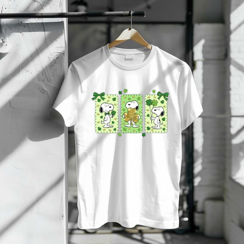 Snoopy Hold Shamrocks 1 T Shirt
