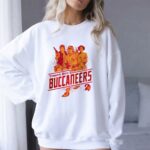 Tampa Bay Buccaneers Han Solo Luke Skywalker and Leia Organa Rebels Star Wars 8 Sweatshirt.jpg
