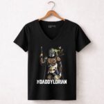 The-Daddylorian-Daddy-Mandalorian-Star-Wars-Parody-with-Baby-Alien-Companion-5-Womens-V-Neck