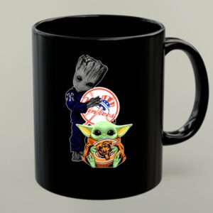 Yankees Baby Groot Bears Baby Yoda 1 mug.jpg