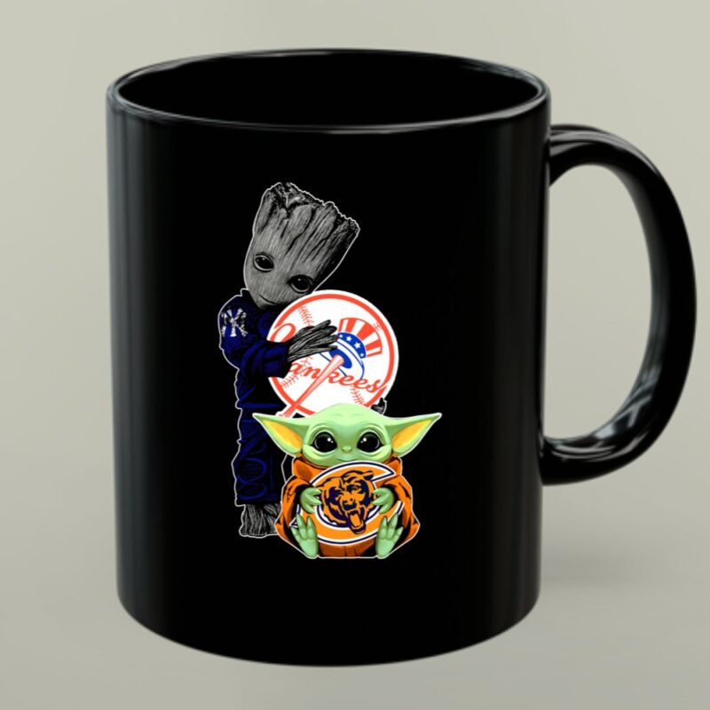 Yankees Baby Groot Bears Baby Yoda 1 mug.jpg