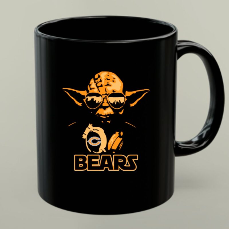 Yoda Bears Star Wars And Chicago Bears Fans Football Crossover 1 mug.jpg