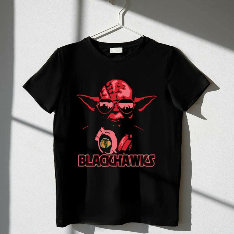 Yoda Blackhawks Fans Star Wars Chicago Team Logo Fusion 1 T Shirt.jpg