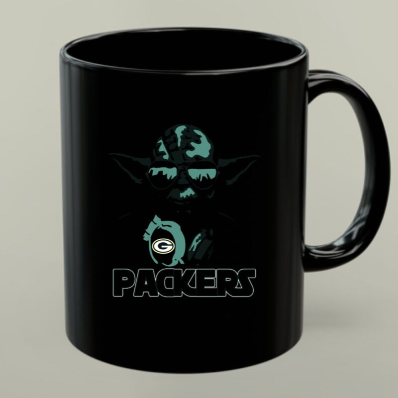 Yoda Packers Star Wars And Green Bay Fans 1 mug.jpg