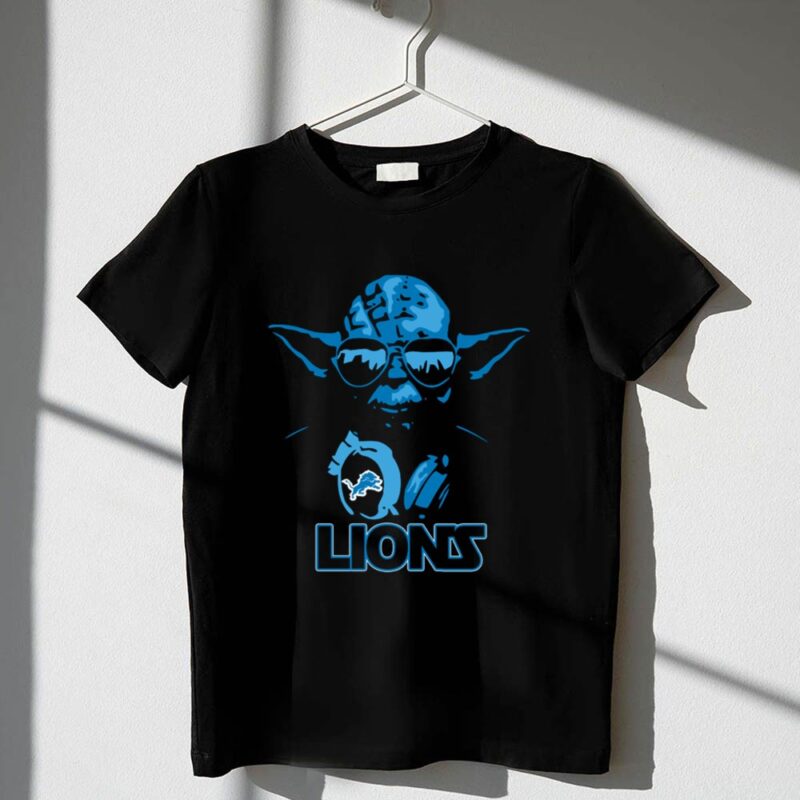 Yoda Star Wars With Detroit Lions Logo Fans Lions 1 T Shirt.jpg